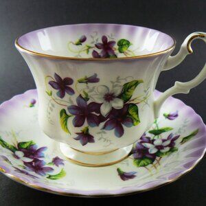 Royal Albert Bone China England Radiance Series Cup & Sauser (W3-5)